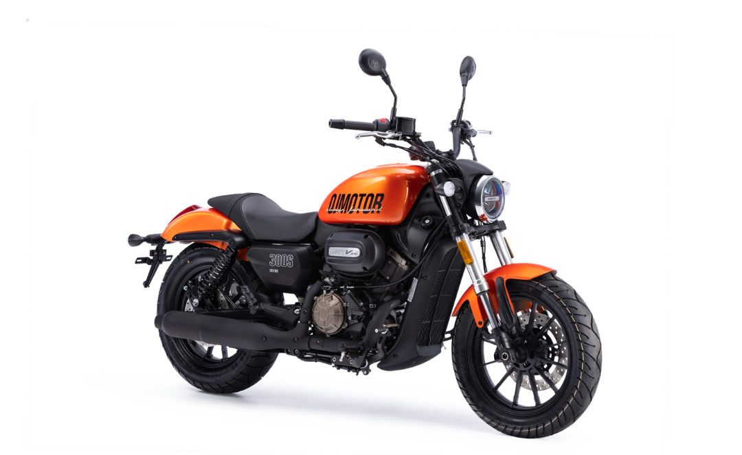 QJ SRV 300 — The Doctor Motos Barcelona — foto 1