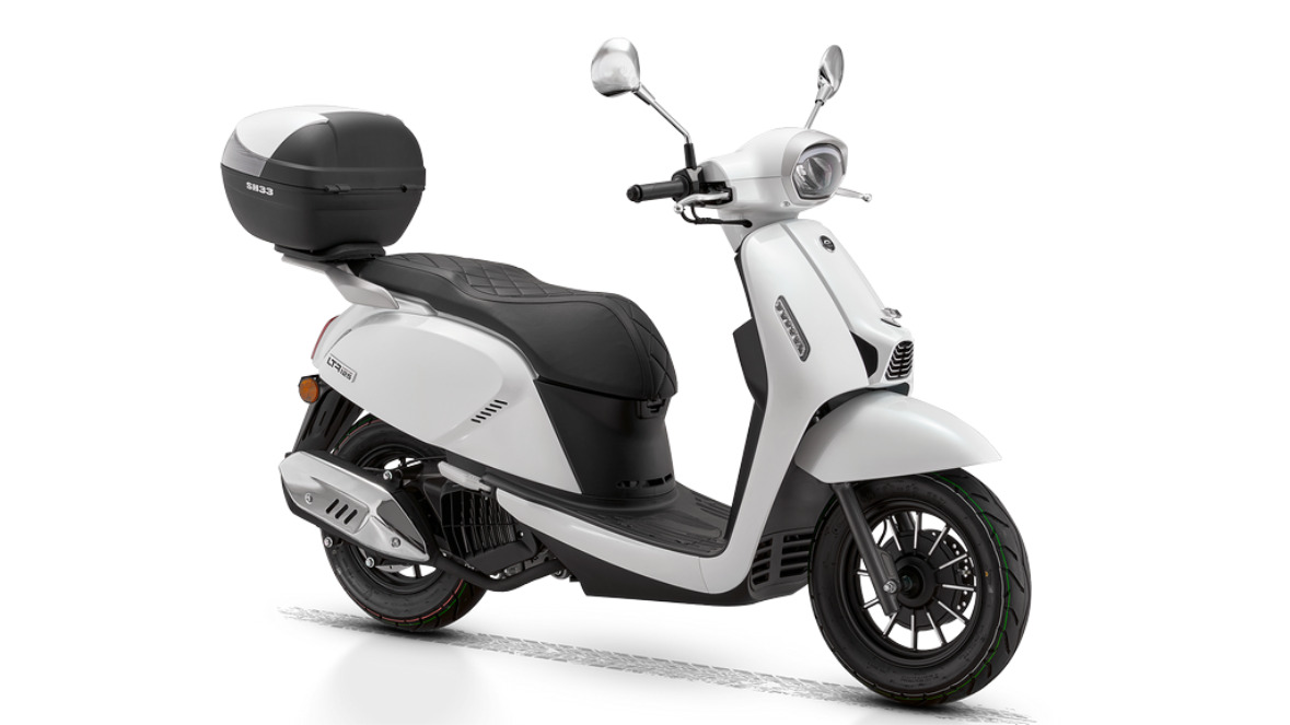 QJ LTR 125 — The Doctor Motos Barcelona — foto 1