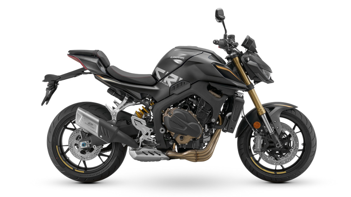 QJ SRK 800 — The Doctor Motos Barcelona — foto 1