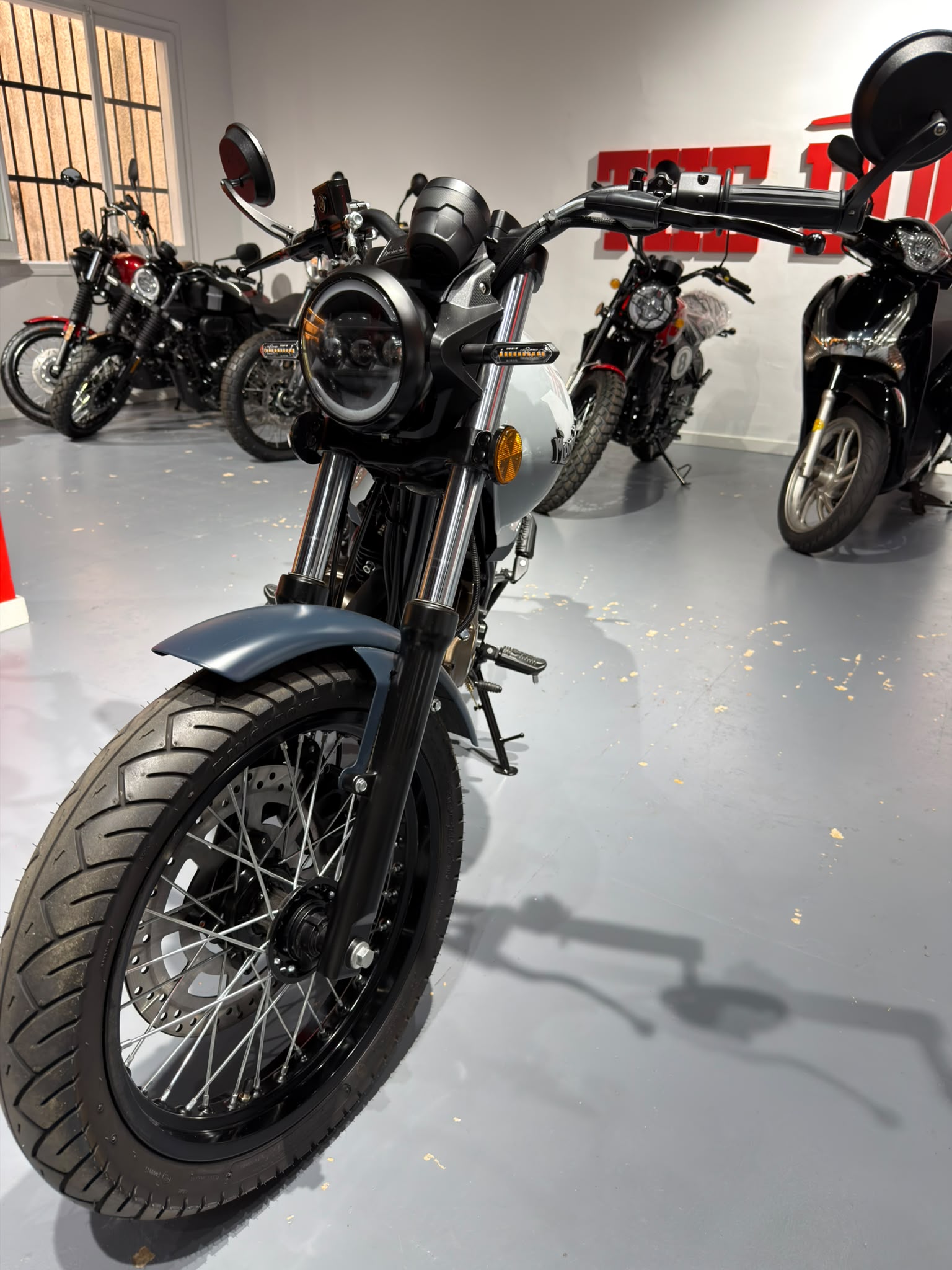 Fb Mondial Spartan 125 — The Doctor Motos Barcelona — foto 3